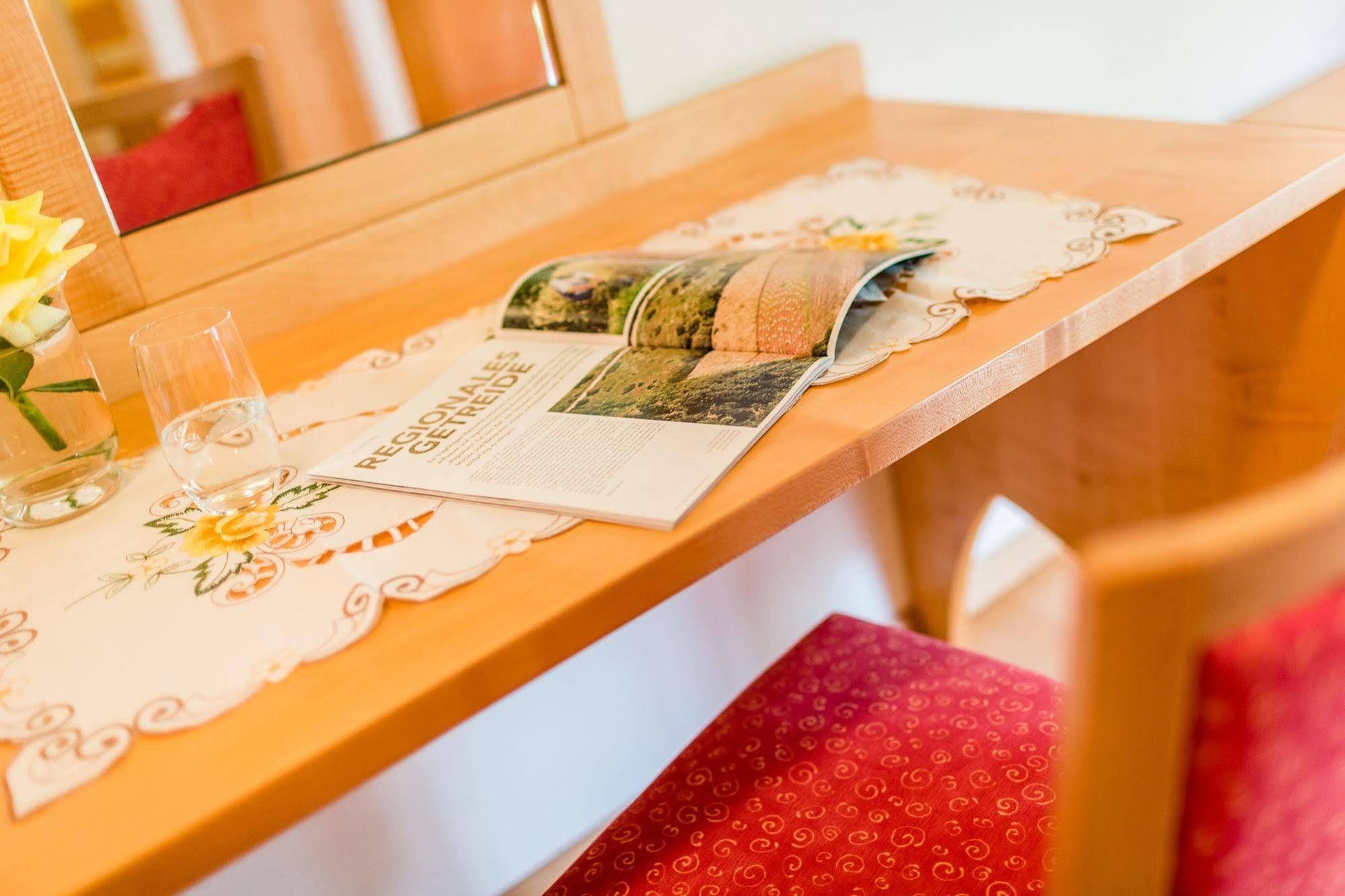 לאנה Hotel Gschwangut מראה חיצוני תמונה